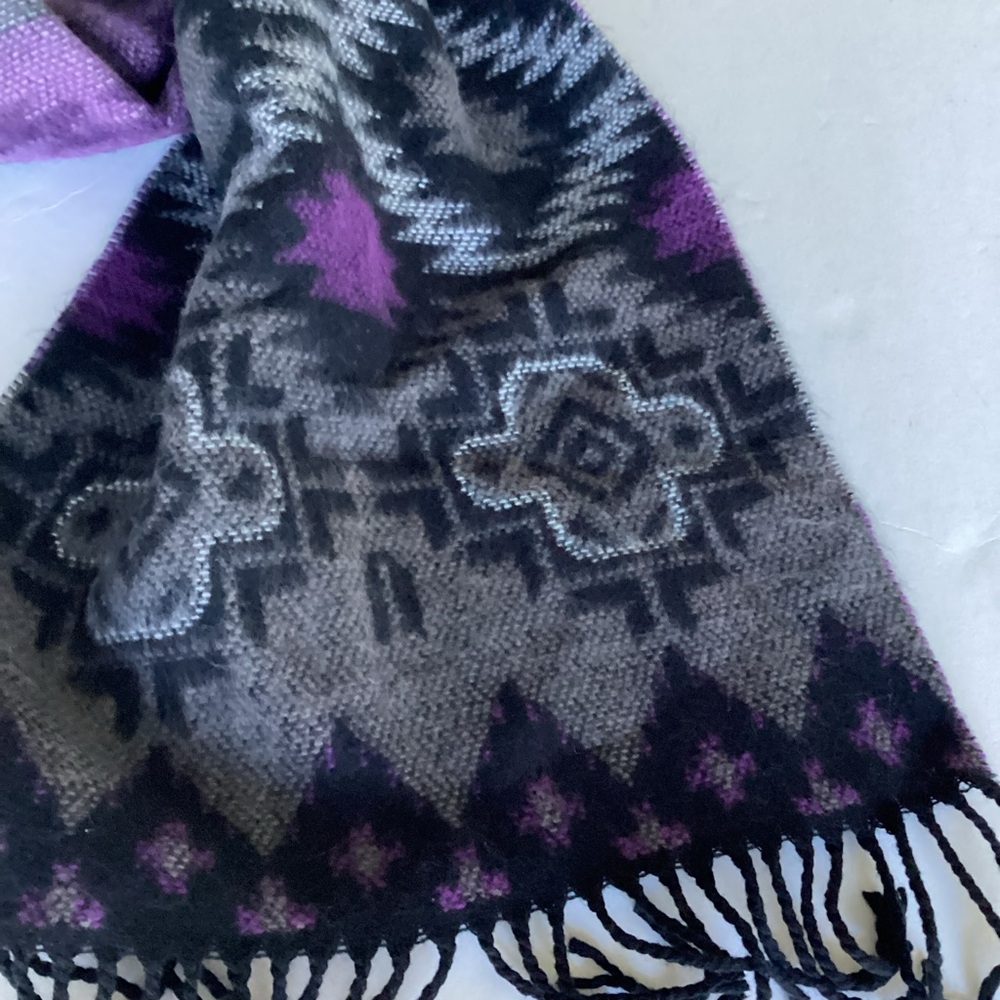 Vintage 100% Cashmere Scarf Made in Germany Hand Woven Purple Black Abstract - Picture 8 of 12